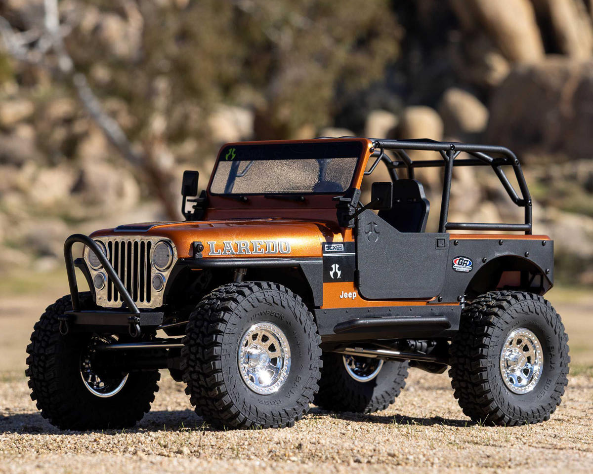 アキシャル 1/10 SCX10 III ジープ CJ-7 4WD ブラシ付き RTR、コッパー