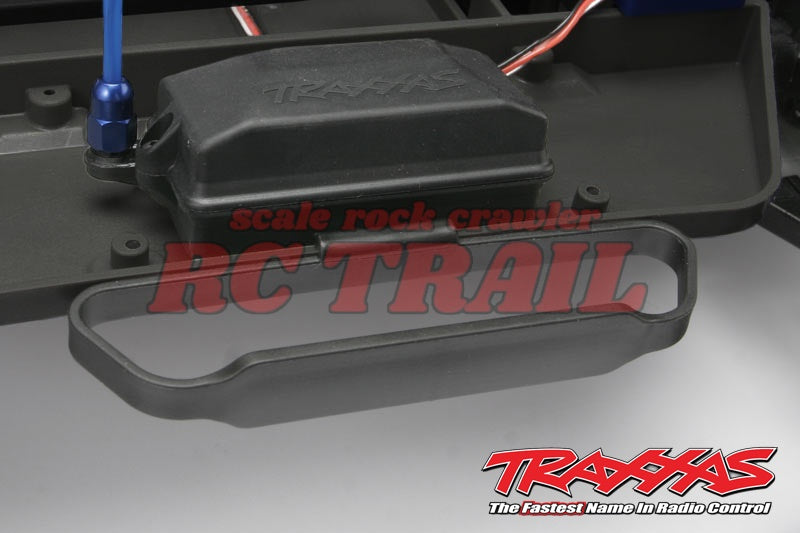トラクサス　フォード F-150 ラプター レッド RTR 1/10 スラッシュ  2WD Truck  TQ 2.4GHz プロポ、バッテリー、充電器付き　58094-1 - RCTRAIL