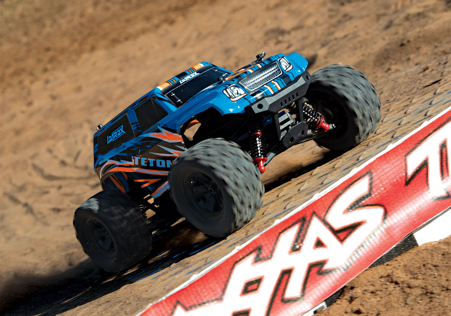 トラクサス LaTrax Teton 1/18 4WD RTRモンスタートラック