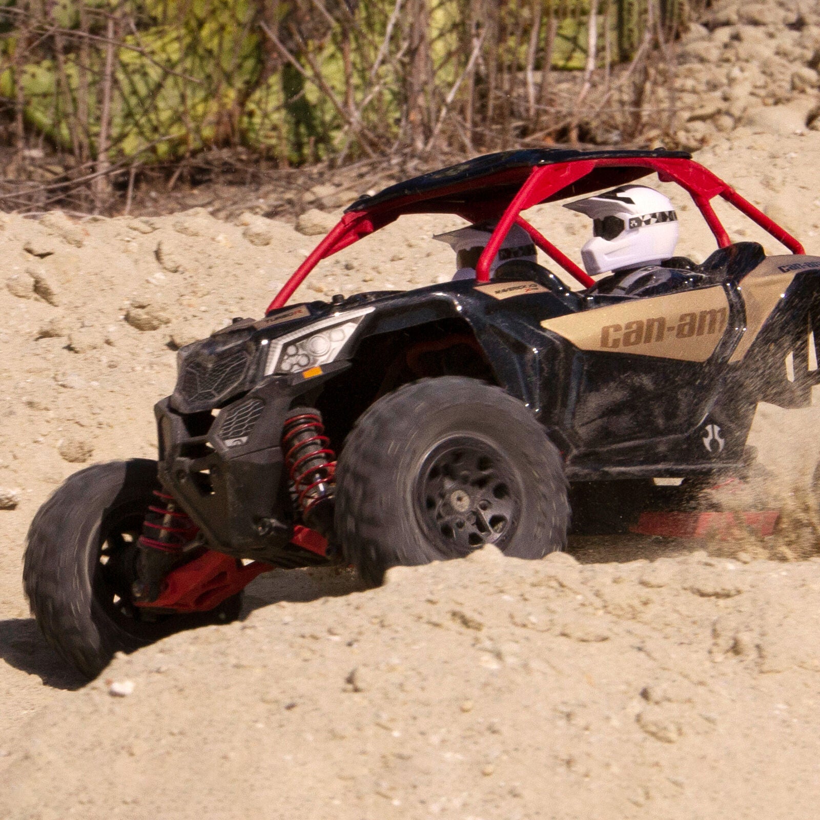 AXIAL YETI JR. カンナムマーベリック 1/18 4WD フルセット アキシャル 1/18 イエティ JR. カンナム マーベリック 4WD RTR